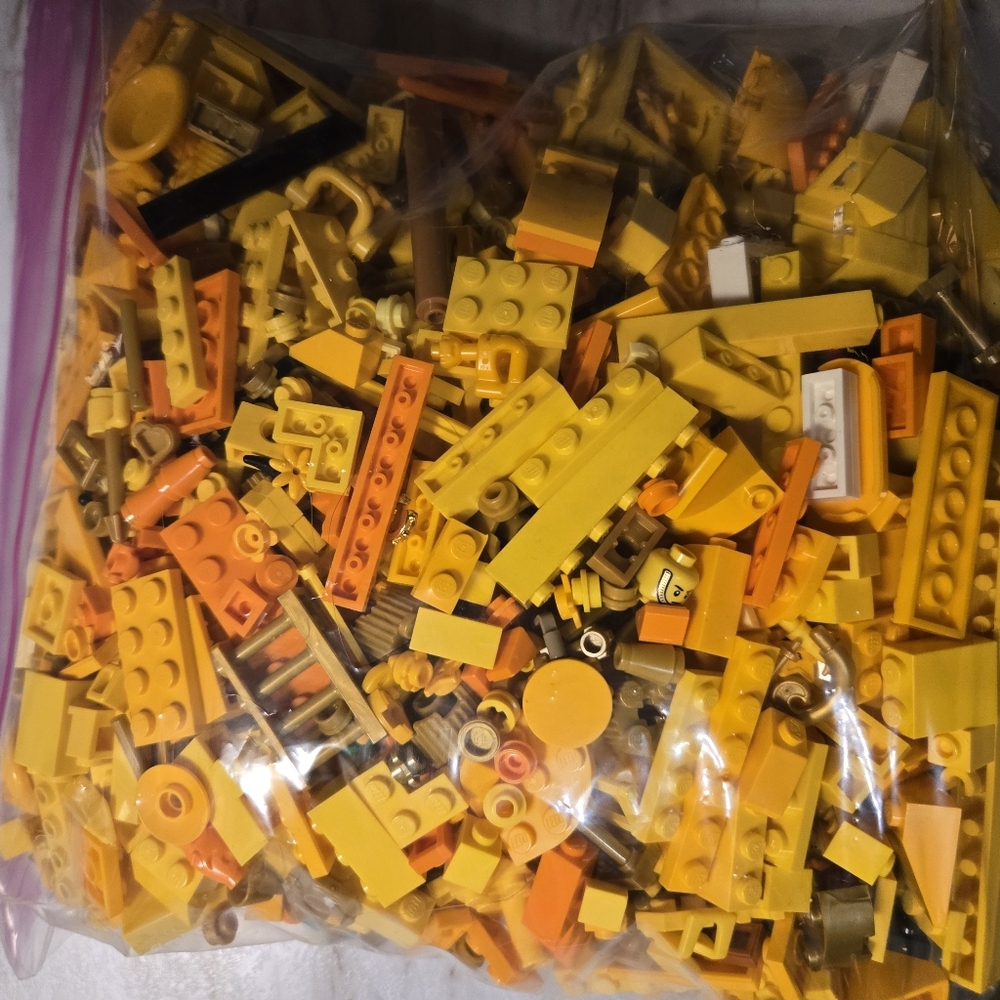 Yellow Building Blocks Set - Picture 2 of 2